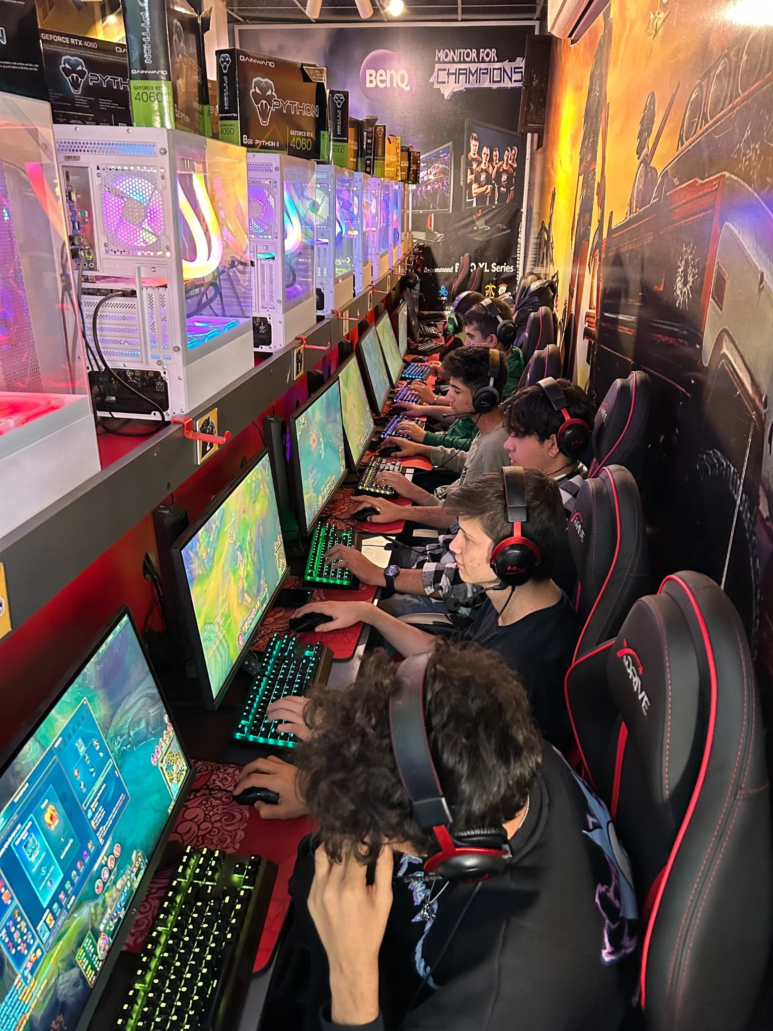 Hızır Game Arena oyuncu alanı